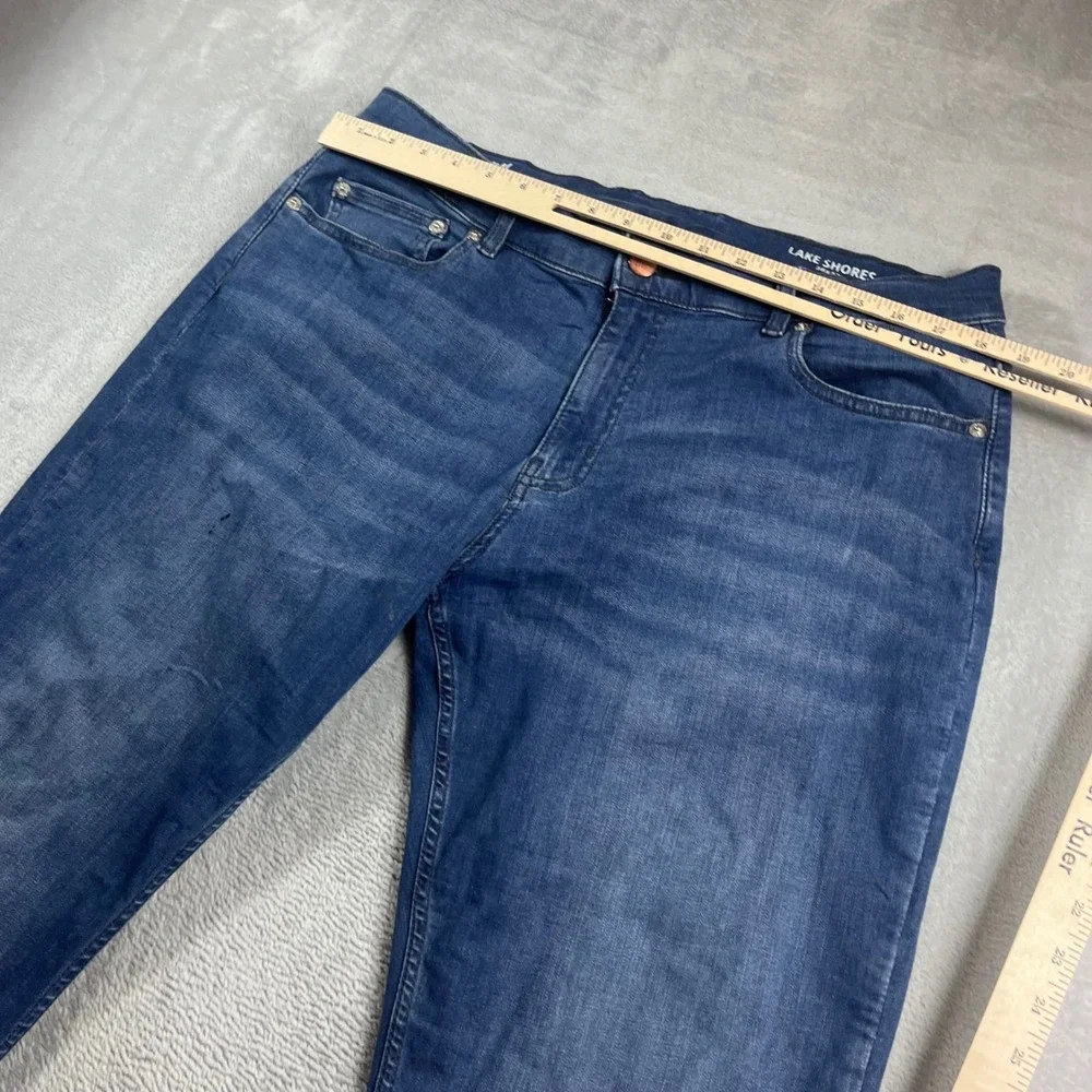 Mugsy Lake Shores Mens Jeans 38x32 Medium Wash Blue Stretch Straight Leg Denim